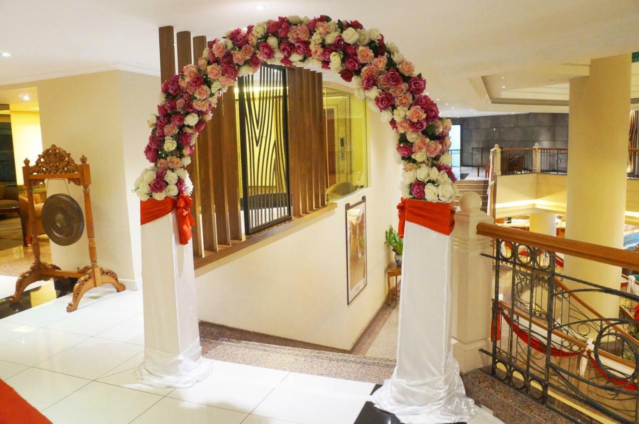 Sabah Oriental Hotel Kota Kinabalu Exterior foto